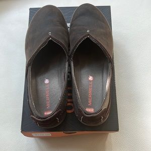 Merrill brown leather shoes size 8. Brand new!